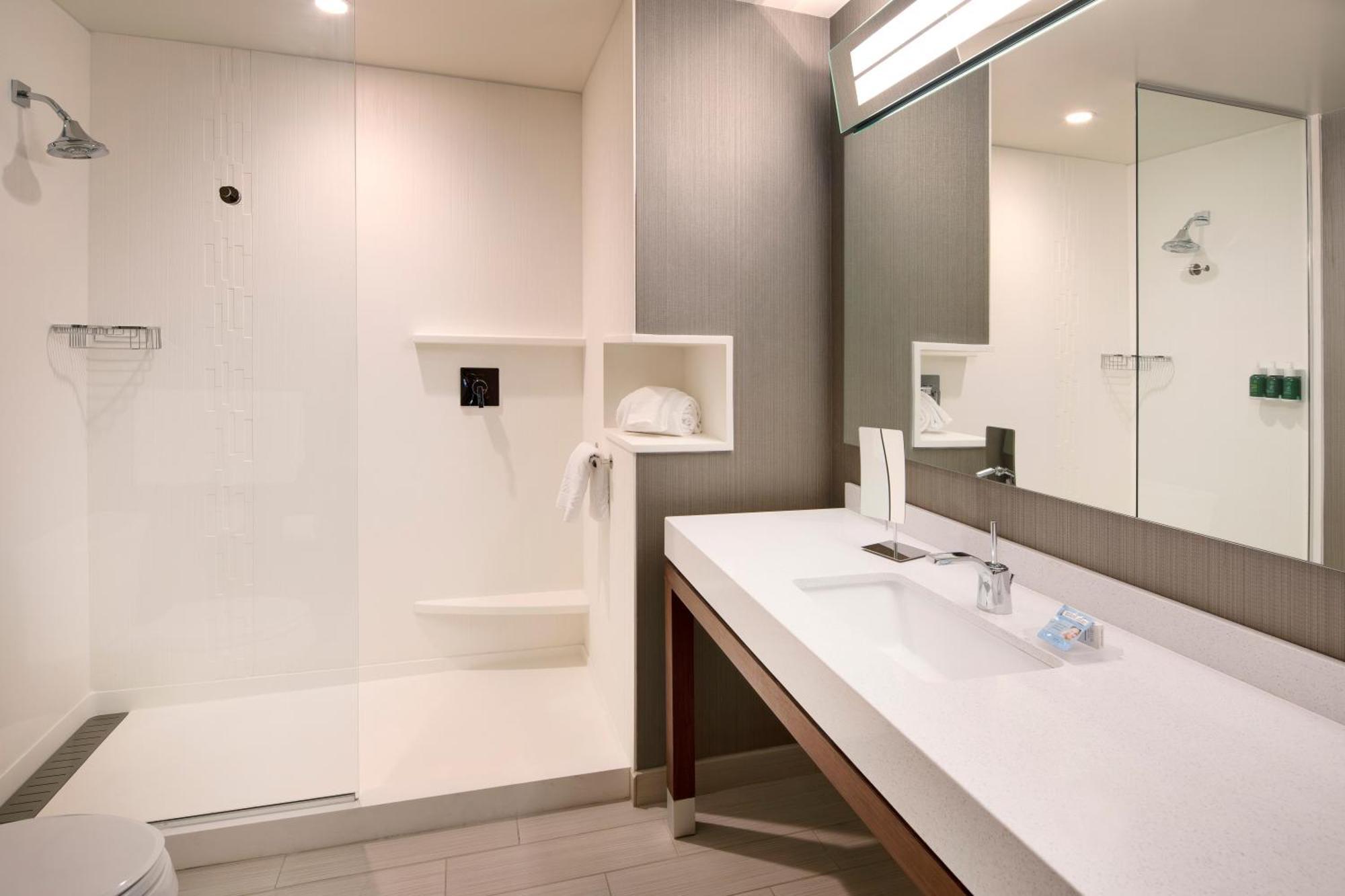 Courtyard By Marriott Atlanta Vinings/Galleria Смирна Экстерьер фото