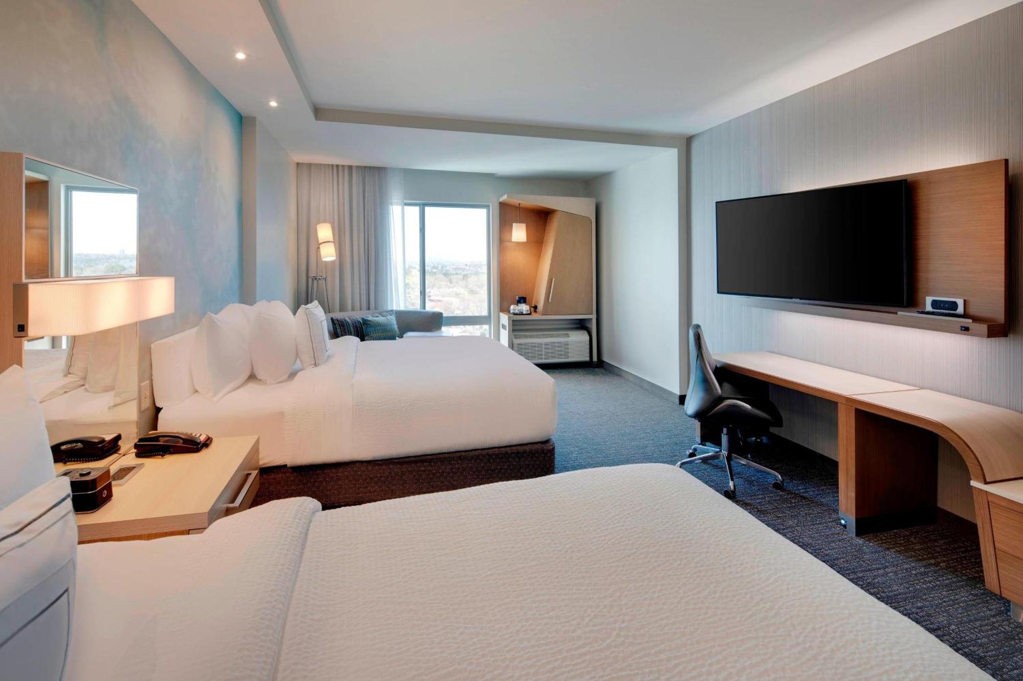 Courtyard By Marriott Atlanta Vinings/Galleria Смирна Экстерьер фото