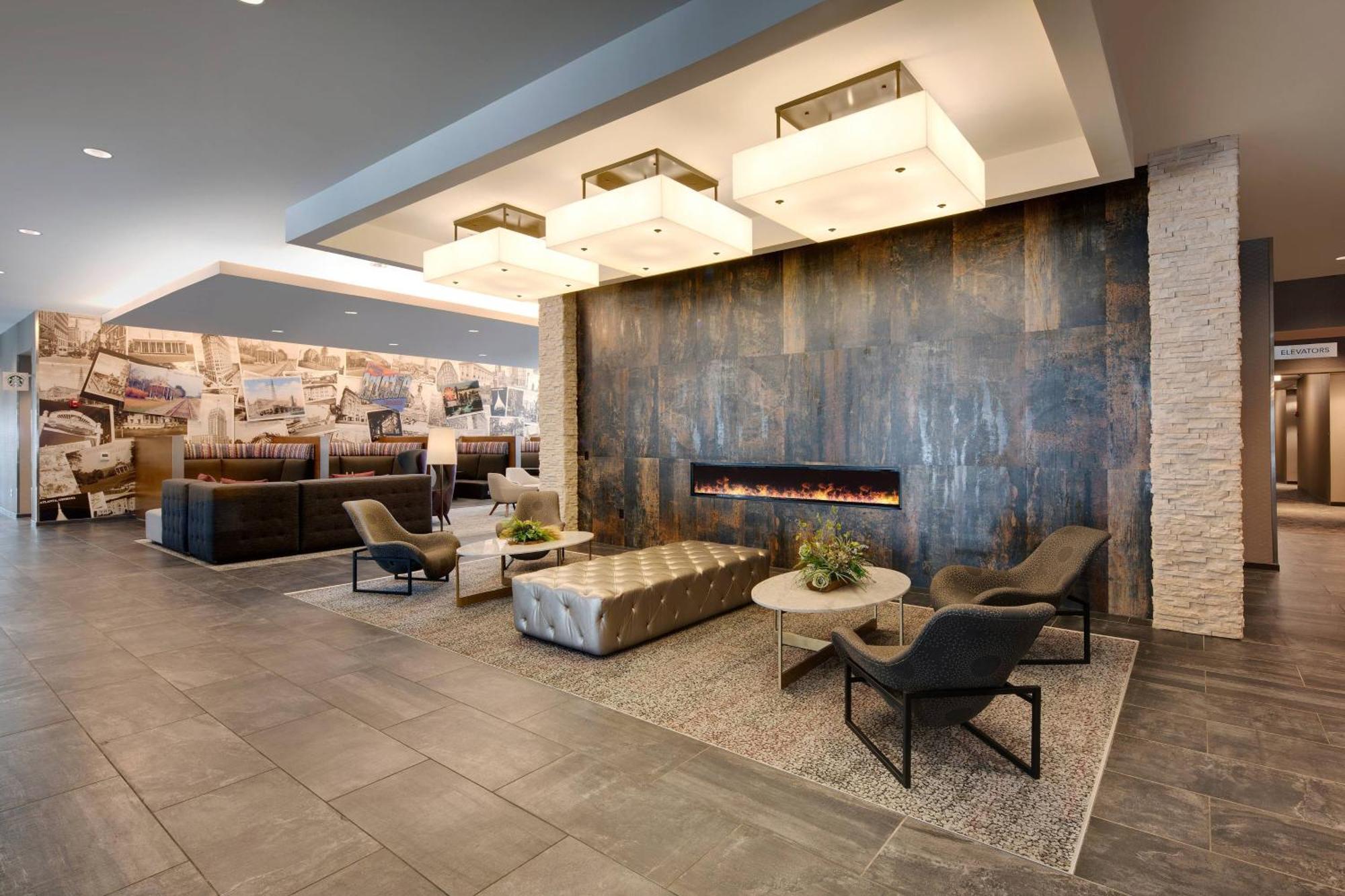 Courtyard By Marriott Atlanta Vinings/Galleria Смирна Экстерьер фото