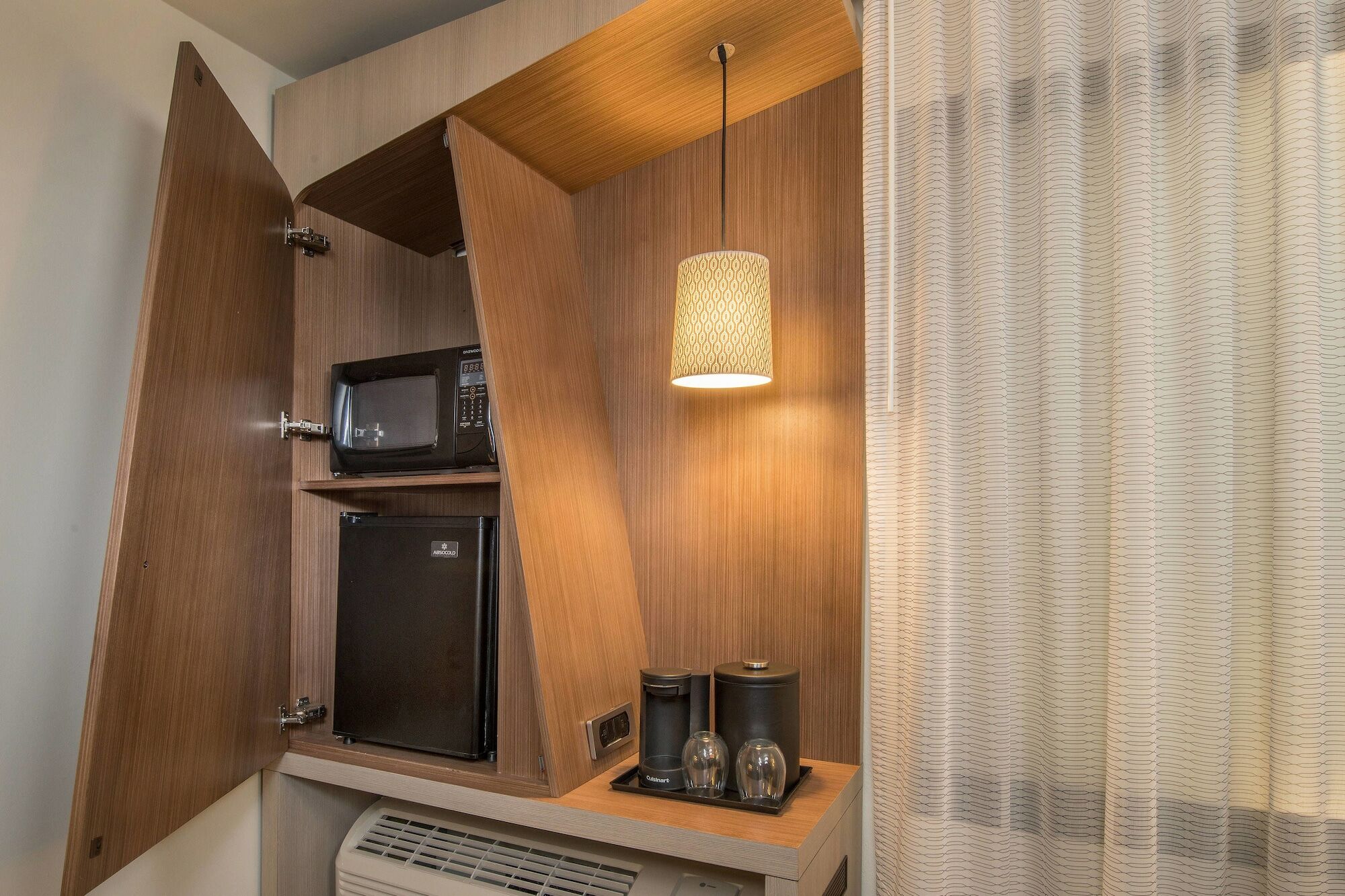 Courtyard By Marriott Atlanta Vinings/Galleria Смирна Экстерьер фото